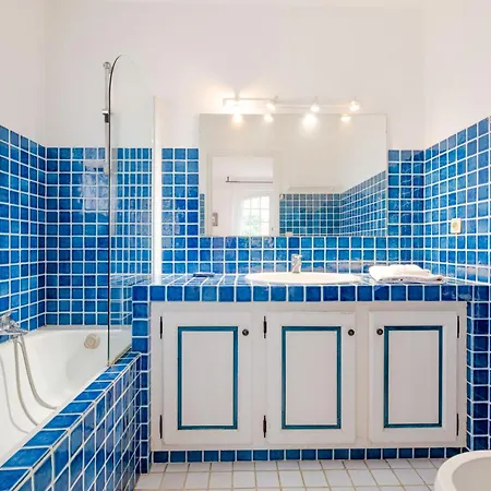 Holiday home Le Coba - Max195 By Interhome